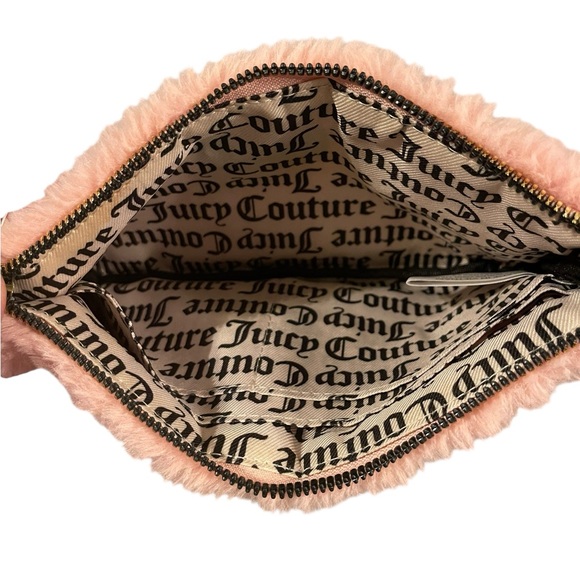 Juicy Couture Blush Faux Fur Clutch and Card Holder - Picture 4 of 7